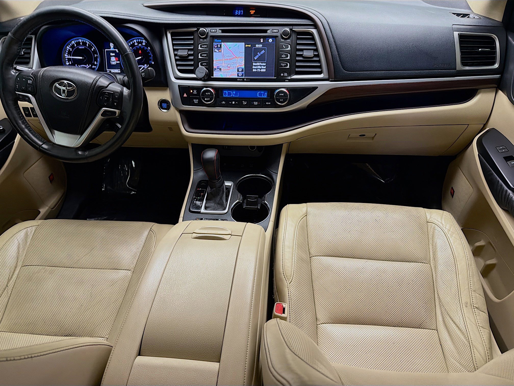 Used 2015 Toyota Highlander Limited Platinum image 12