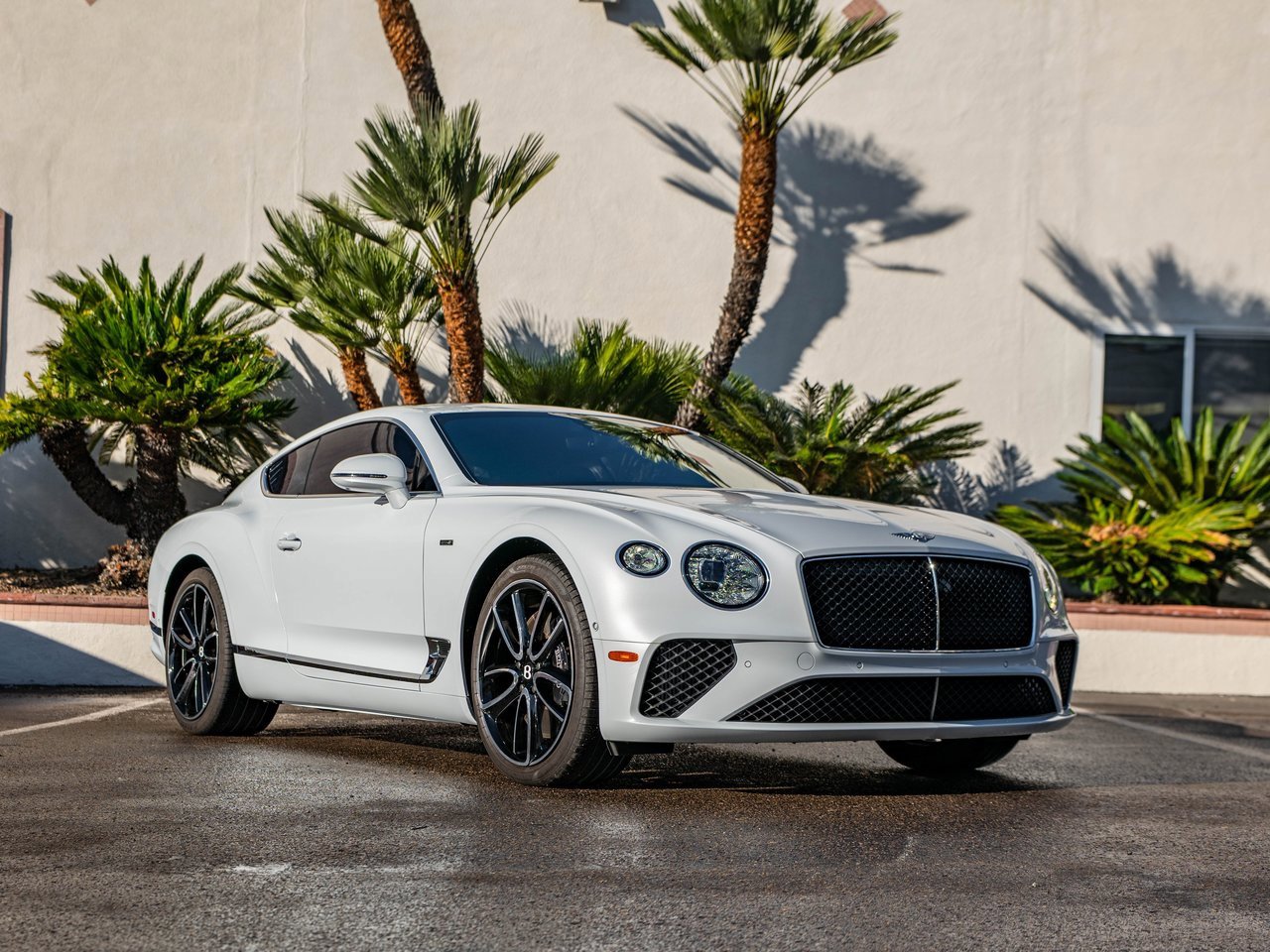 Used 2024 Bentley Continental GT image 13