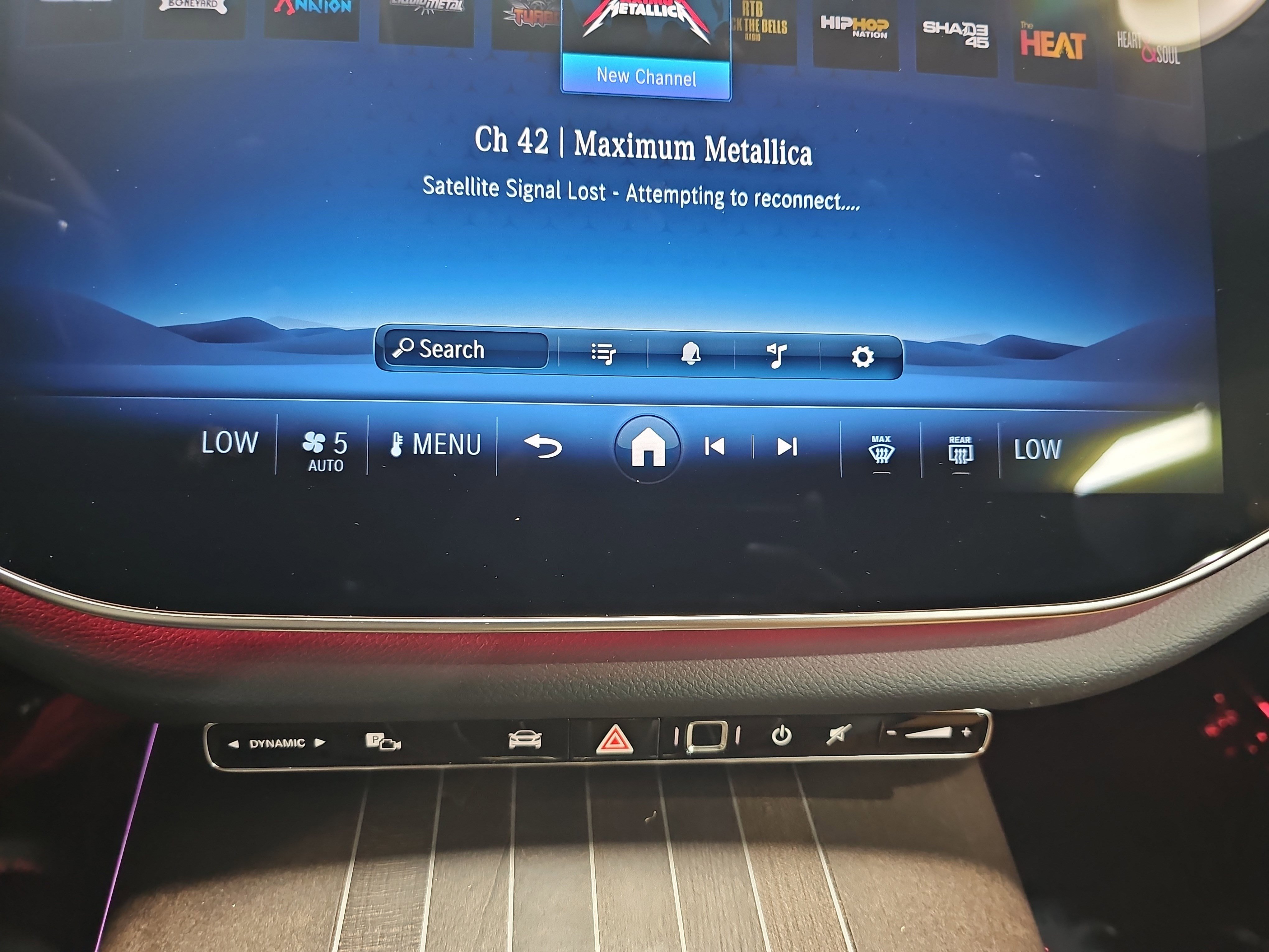 New 2026 Mercedes-Benz E 450 4MATIC All-Terrain Wagon image 23