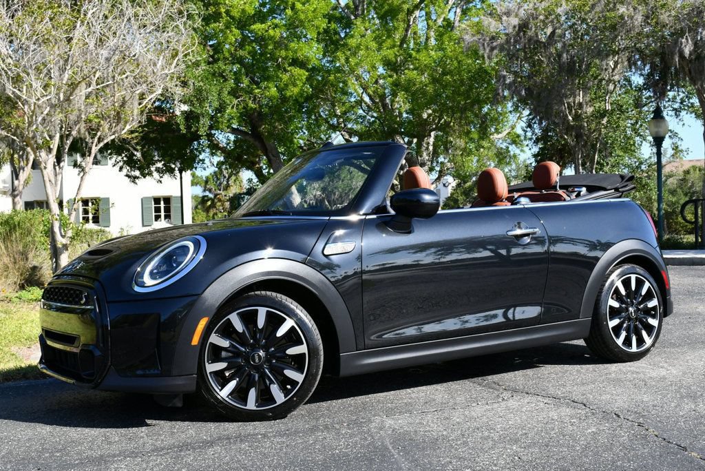 Used 2024 MINI Cooper S w/ Signature Upholstery Package FWD image 20