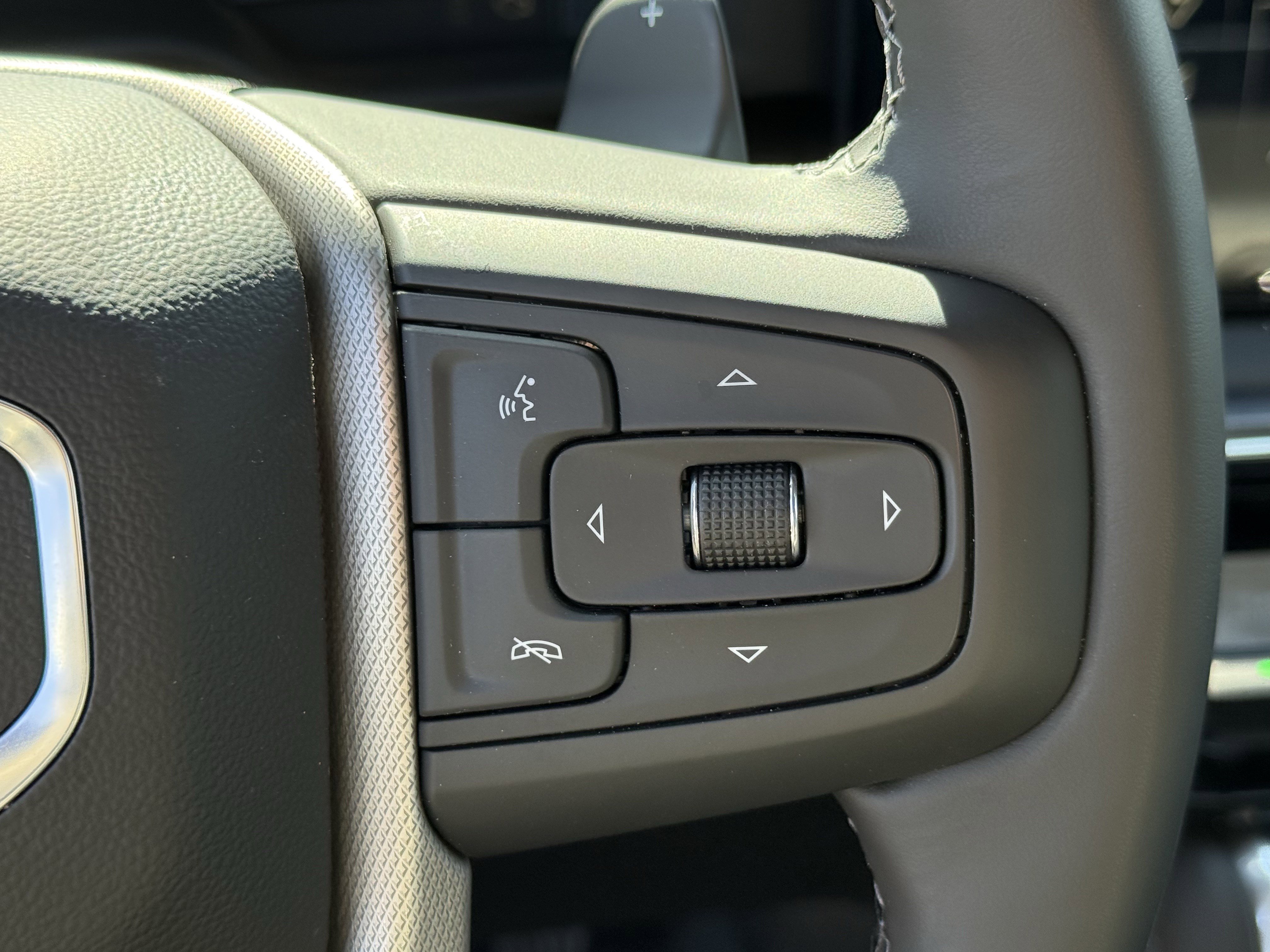 Used 2025 GMC Sierra 1500 Denali w/ Denali Reserve Package image 16