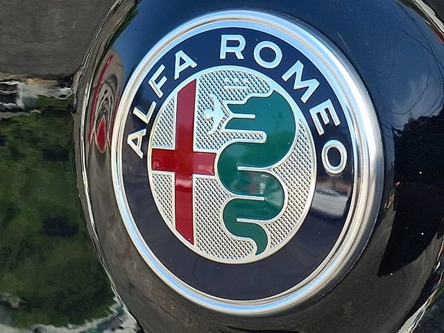 Used 2020 Alfa Romeo Stelvio Ti Sport w/ Quick Order Package 22S Sport AWD/4WD image 30