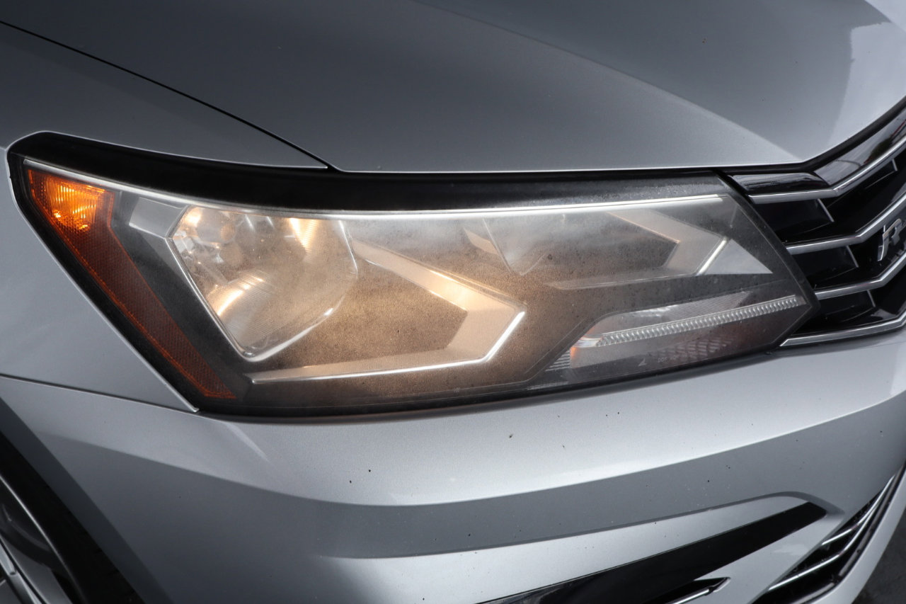 Used 2017 Volkswagen Passat 1.8T R-Line image 48