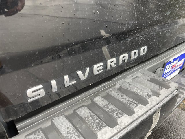 Used 2018 Chevrolet Silverado 1500 LT w/ All Star Edition AWD/4WD image 30