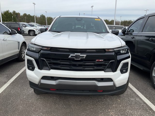 Used 2024 Chevrolet Colorado Z71 w/ Z71 Convenience Package 2 image 2