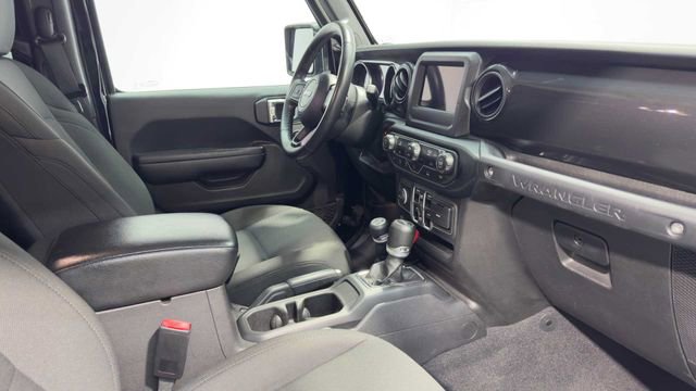 Used 2021 Jeep Wrangler Unlimited Sport image 12