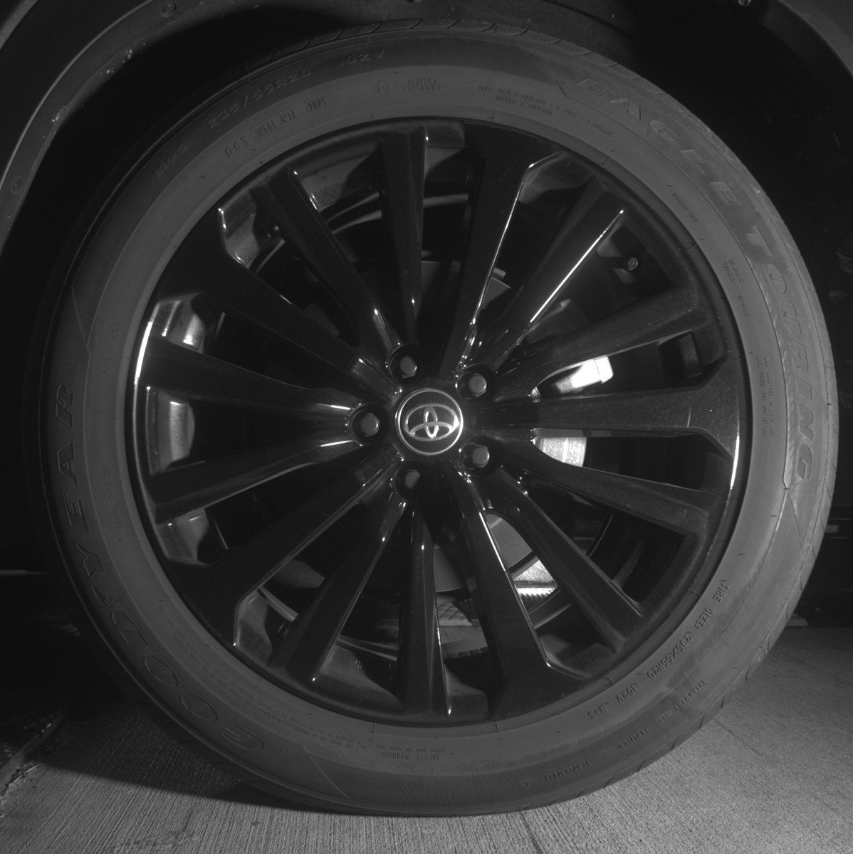 Used 2025 Toyota Highlander XSE image 14