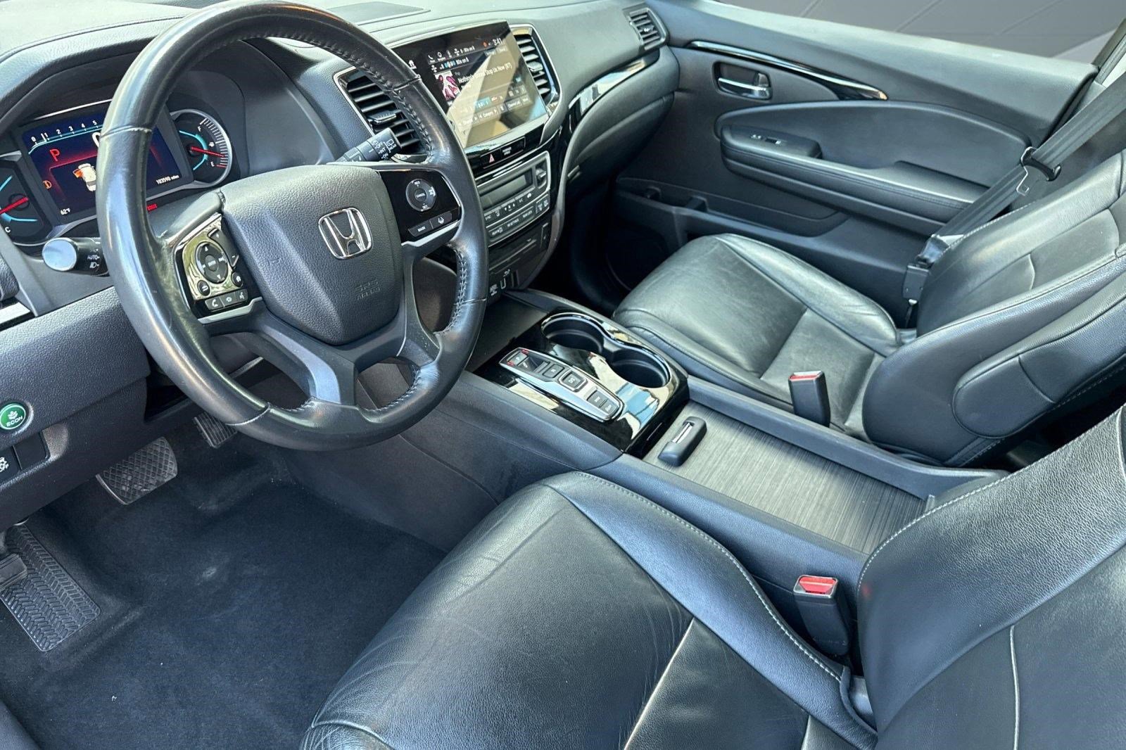 Certified 2020 Honda Pilot Touring image 4