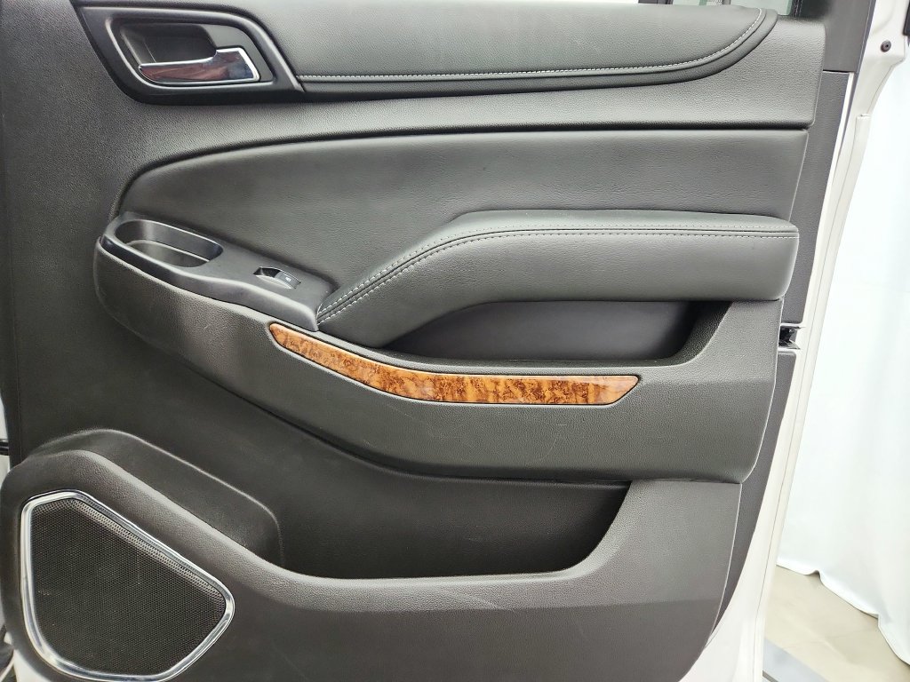 Used 2019 Chevrolet Suburban Premier w/ Premier Plus Edition AWD/4WD image 37