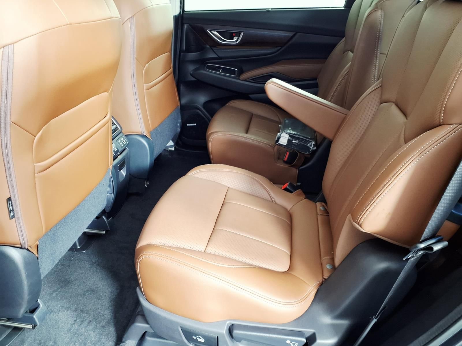 Used 2025 Subaru Ascent Touring image 9