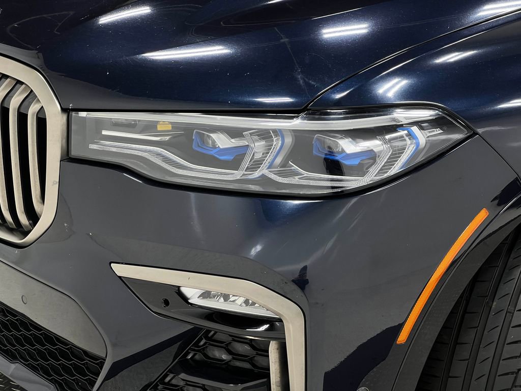 Used 2022 BMW X7 M50i w/ Cold Weather Package image 39