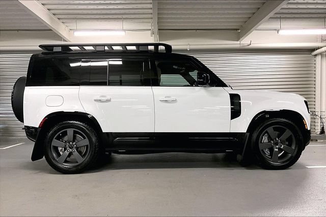 Certified 2026 Land Rover Defender 110 X-Dynamic SE AWD/4WD image 14