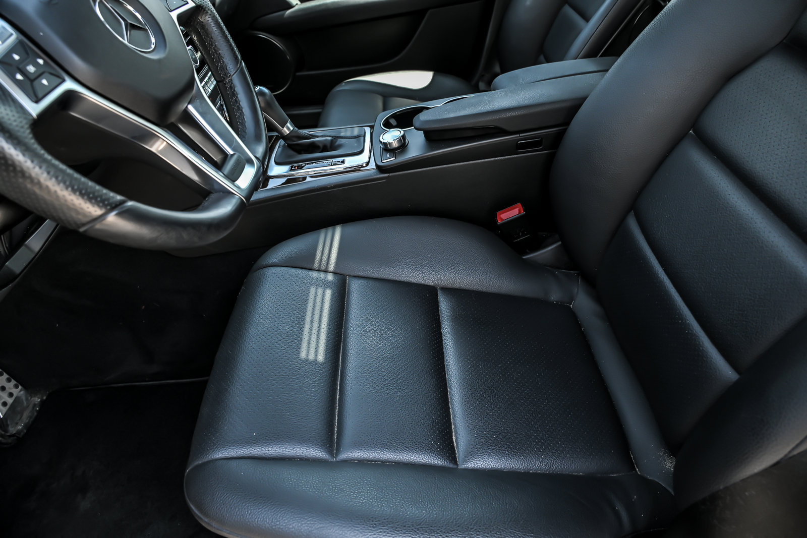 Used 2013 Mercedes-Benz C 300 4MATIC Sedan image 19
