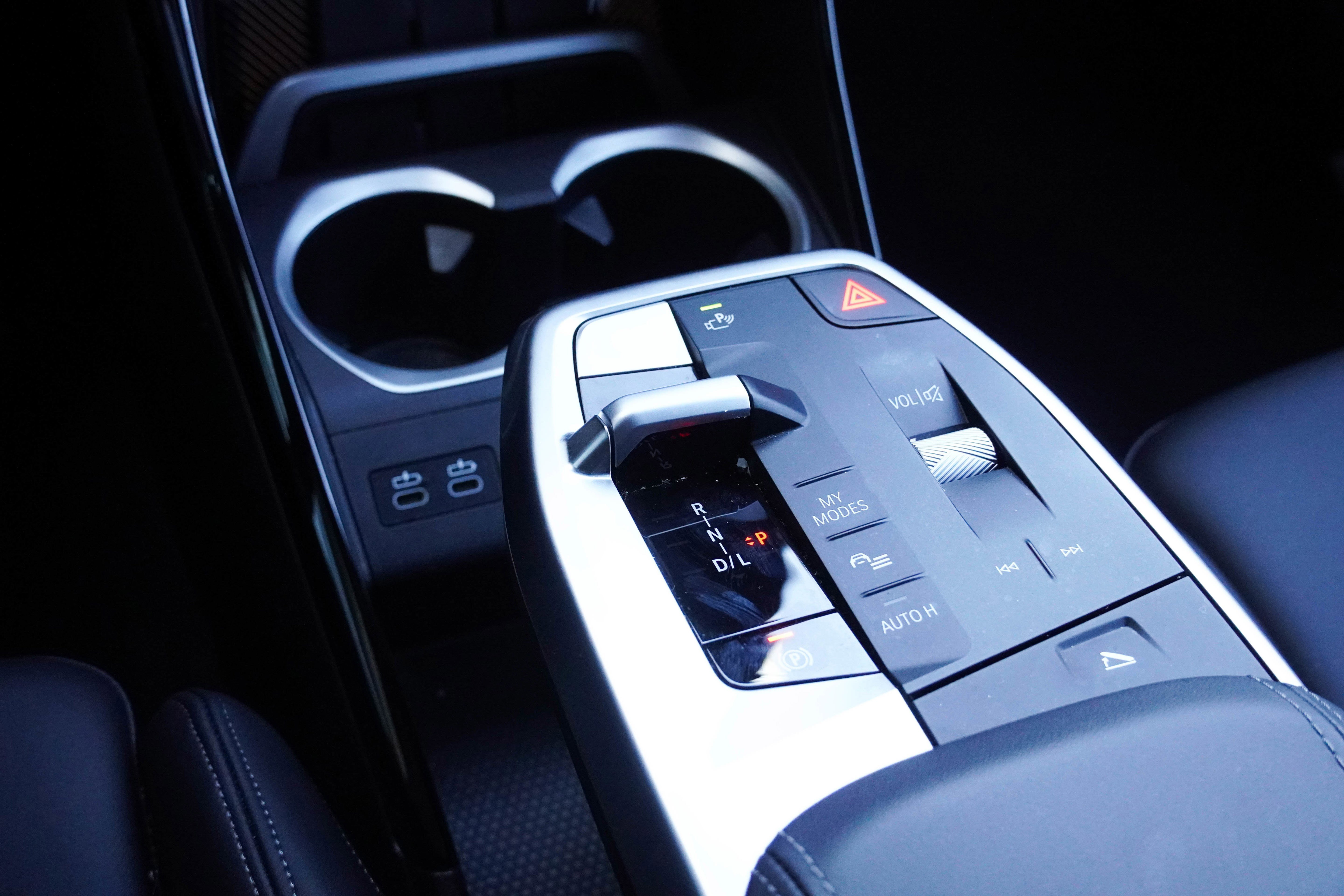 Certified 2025 BMW X2 xDrive28i image 27