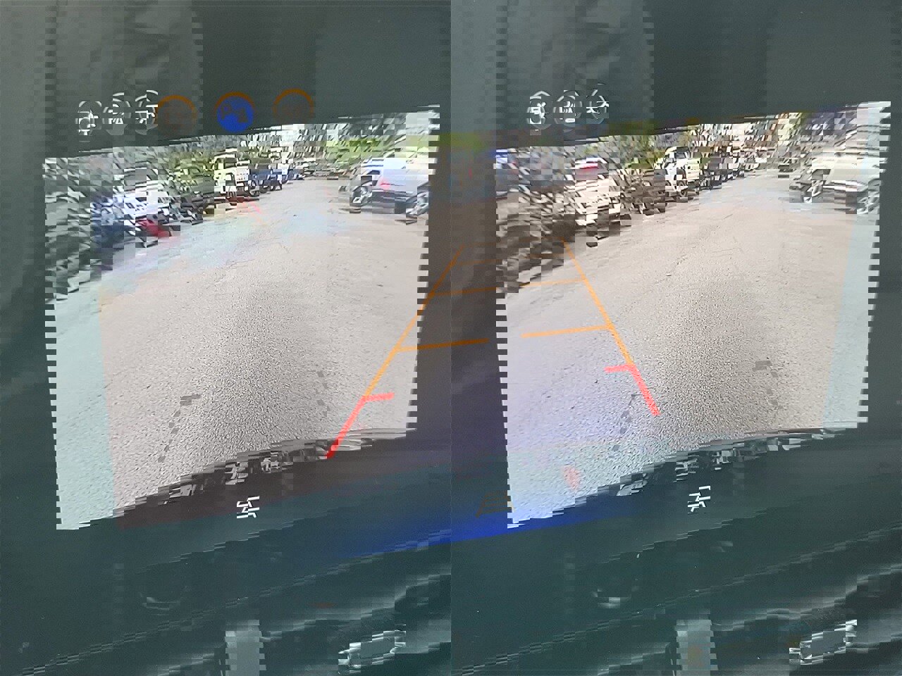 Used 2025 Chevrolet Equinox RS w/ Convenience Package III image 26