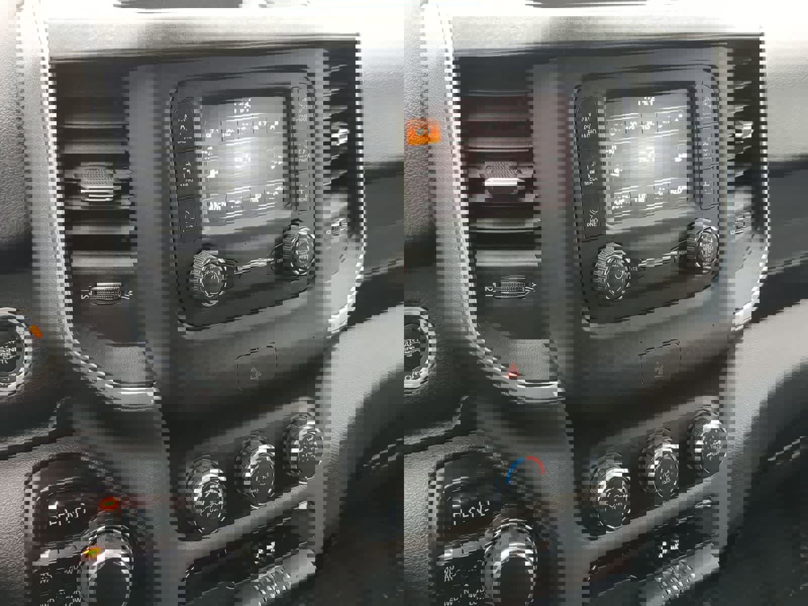Used 2020 RAM 1500 Big Horn image 33