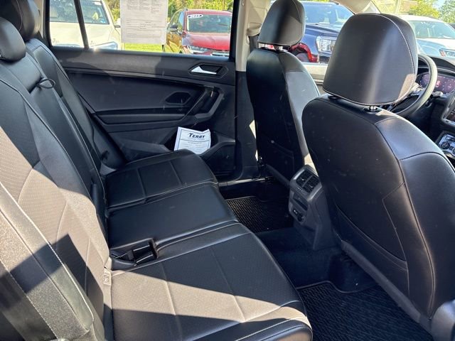 Used 2021 Volkswagen Tiguan SEL AWD/4WD image 19