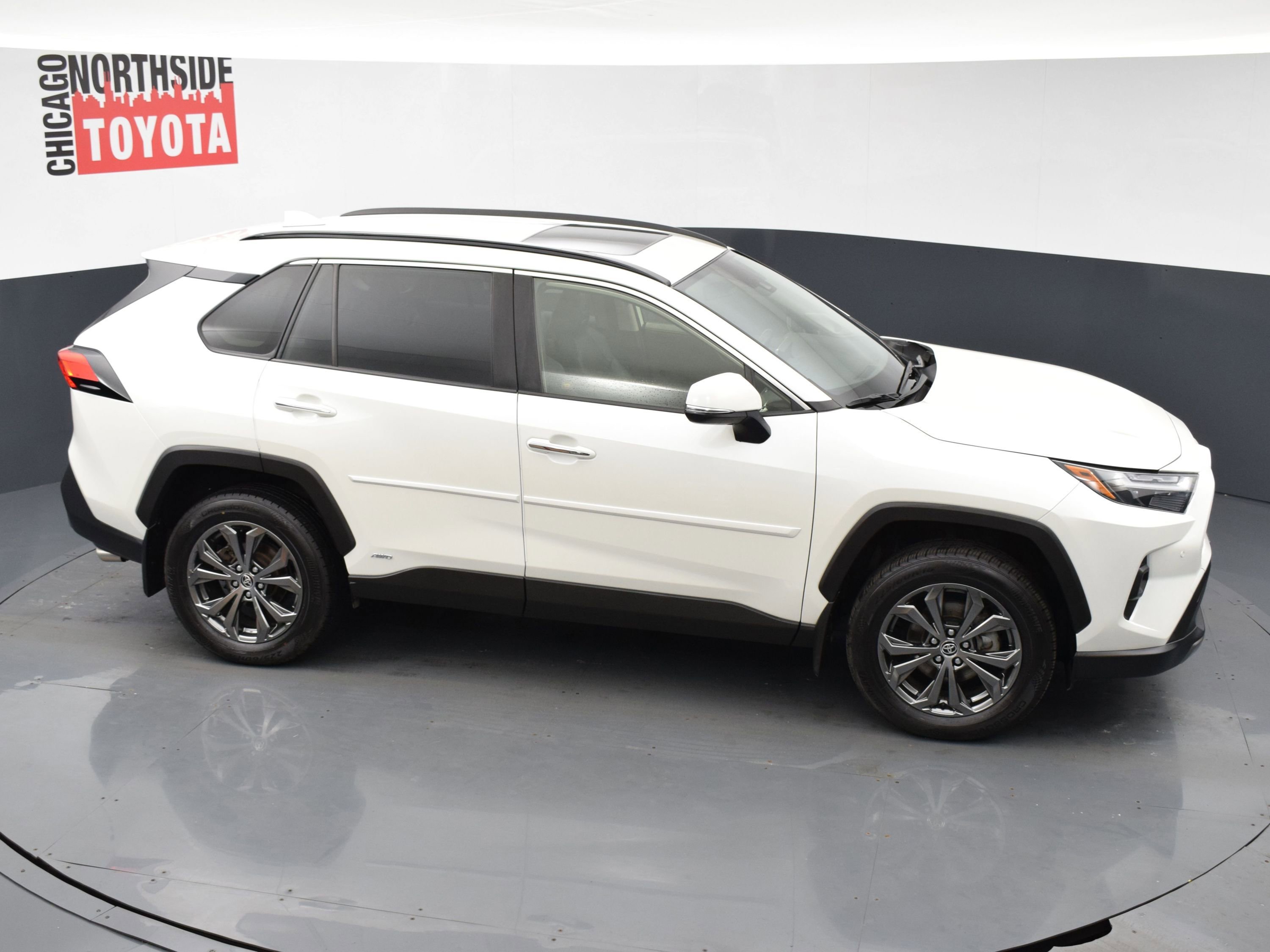 Used 2022 Toyota RAV4 Limited w/ Limited Grade Weather Package image 28