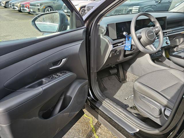 New 2026 Hyundai Tucson Blue SE w/ Tow & Go Package AWD/4WD image 17