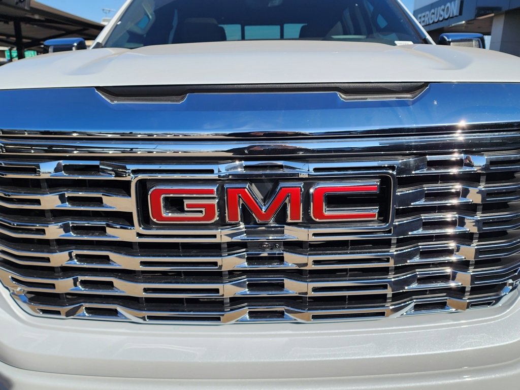 New 2026 GMC Sierra 1500 Denali image 9