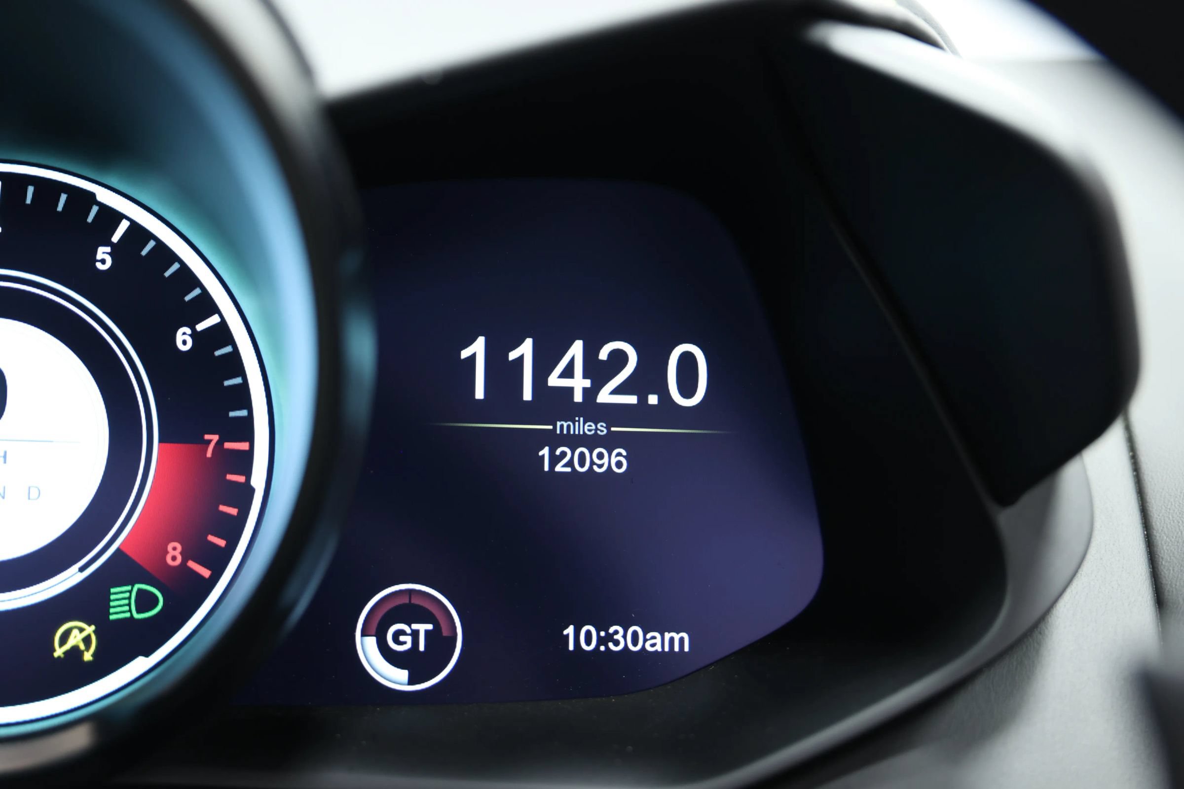 Used 2021 Aston Martin DBS Superleggera Volante RWD image 37