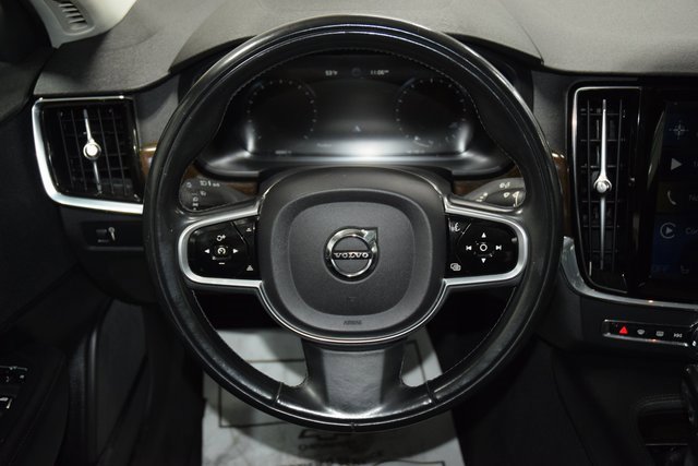Used 2018 Volvo S90 T5 Momentum w/ Convenience Package image 31