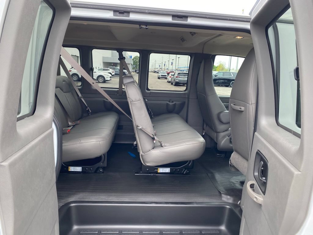 New 2025 Chevrolet Express 3500 LS w/ Chrome Appearance Package RWD image 19