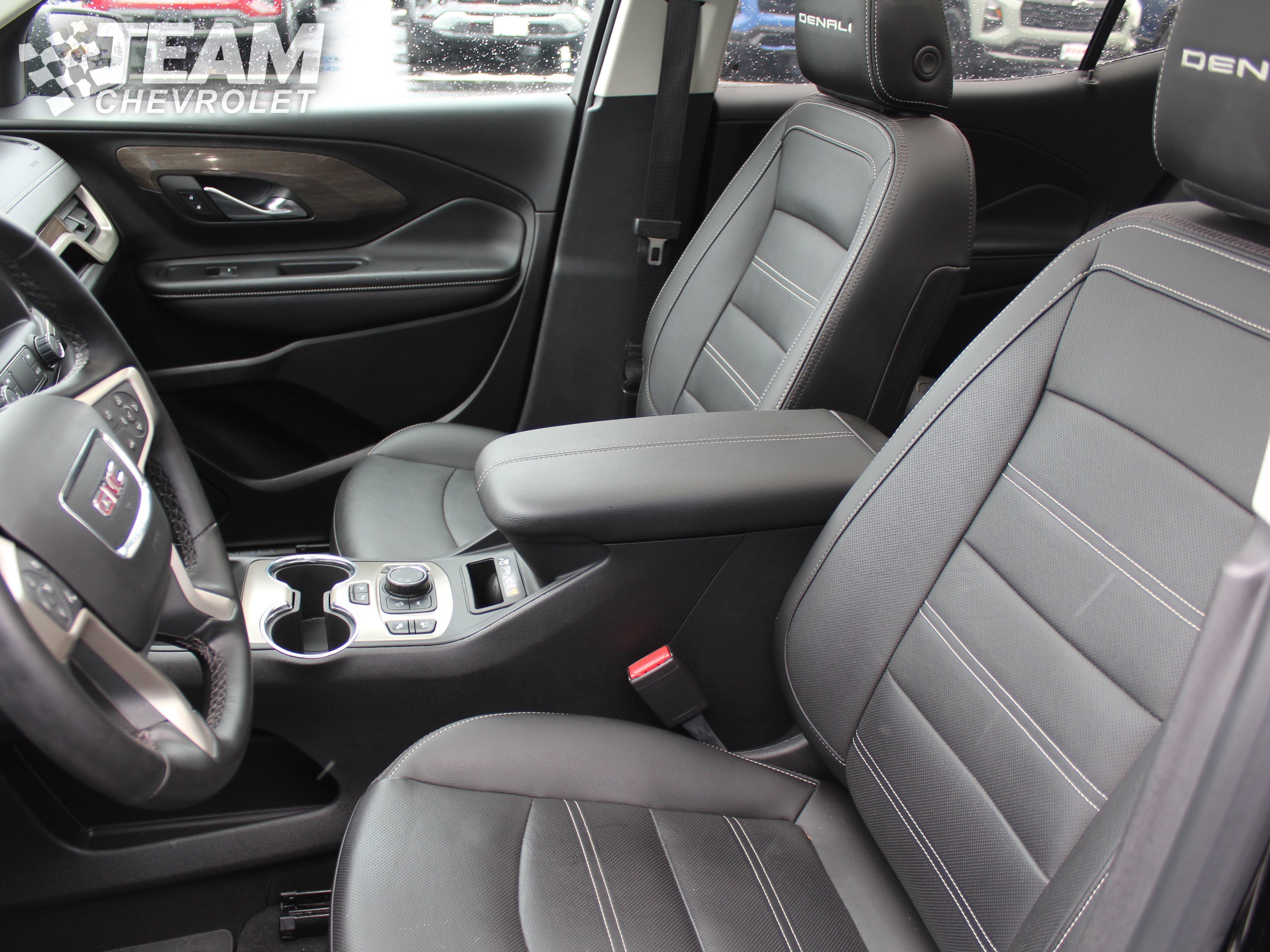 Certified 2024 GMC Terrain Denali w/ Black Diamond Edition image 11