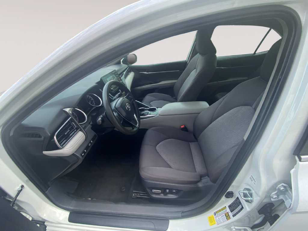 Used 2023 Toyota Camry LE FWD image 9