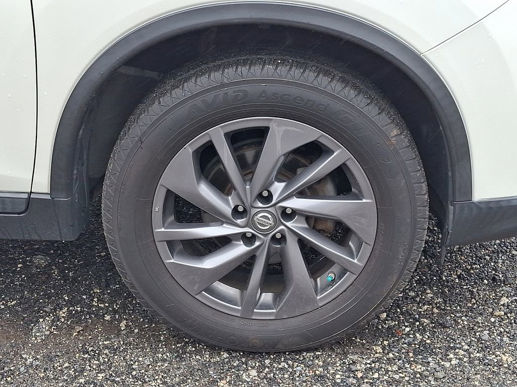 Used 2016 Nissan Rogue SL w/ SL Premium Package image 8