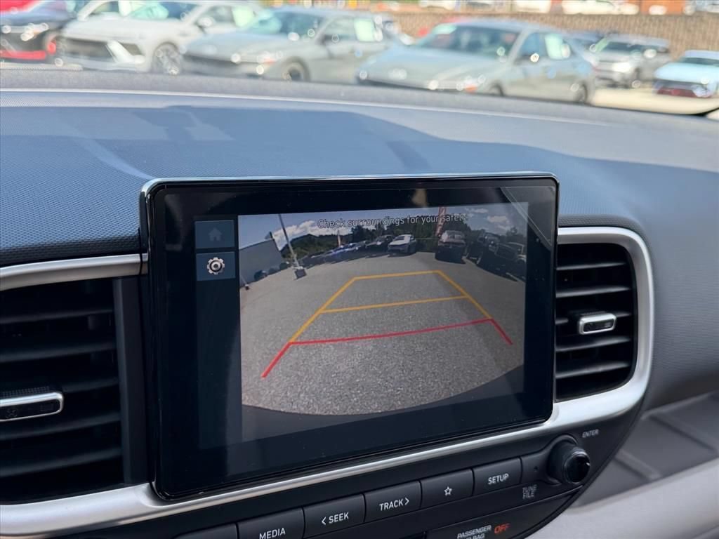 New 2026 Hyundai Venue SEL FWD image 23