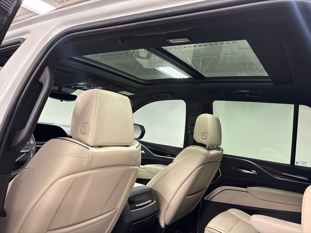 Certified 2023 Cadillac Escalade Sport w/ LPO, ONYX Package image 36