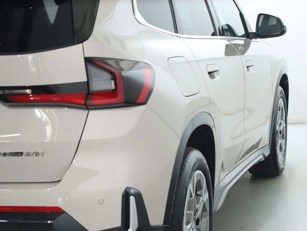 Used 2026 BMW X1 xDrive28i w/ Convenience Package AWD/4WD image 50