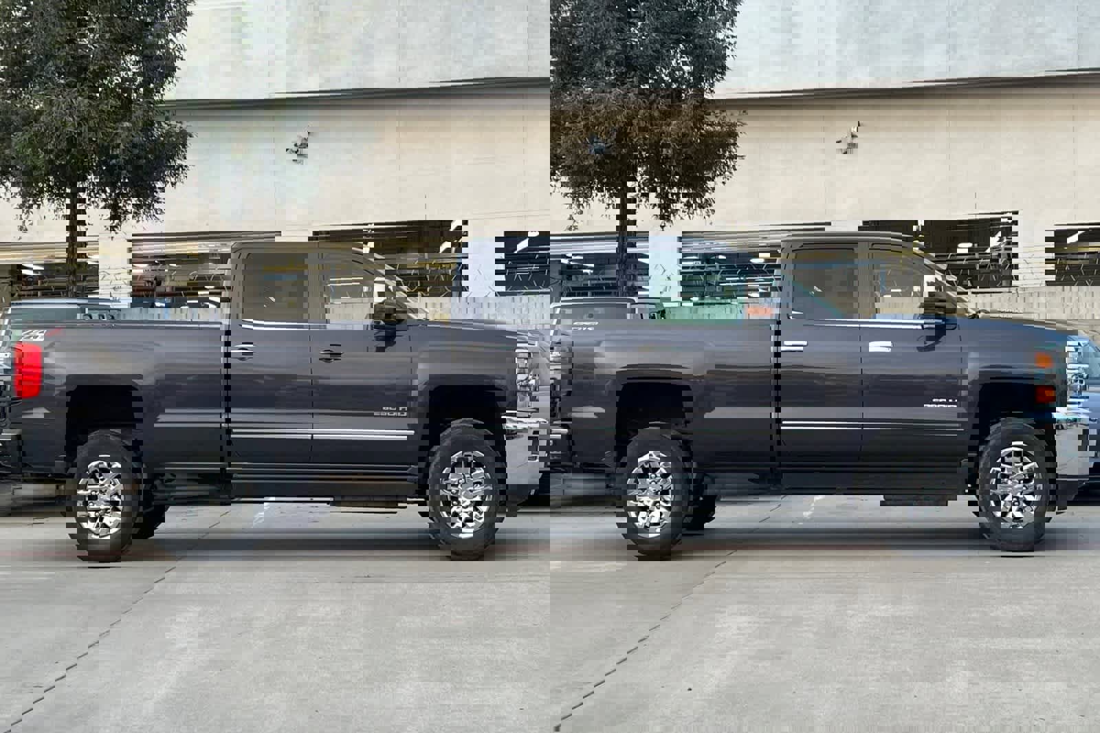 Used 2015 Chevrolet Silverado 2500 LTZ w/ Duramax Plus Package image 9