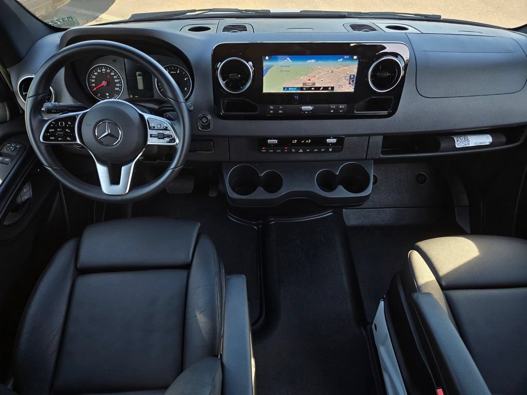 Used 2024 Mercedes-Benz Sprinter 2500 image 17