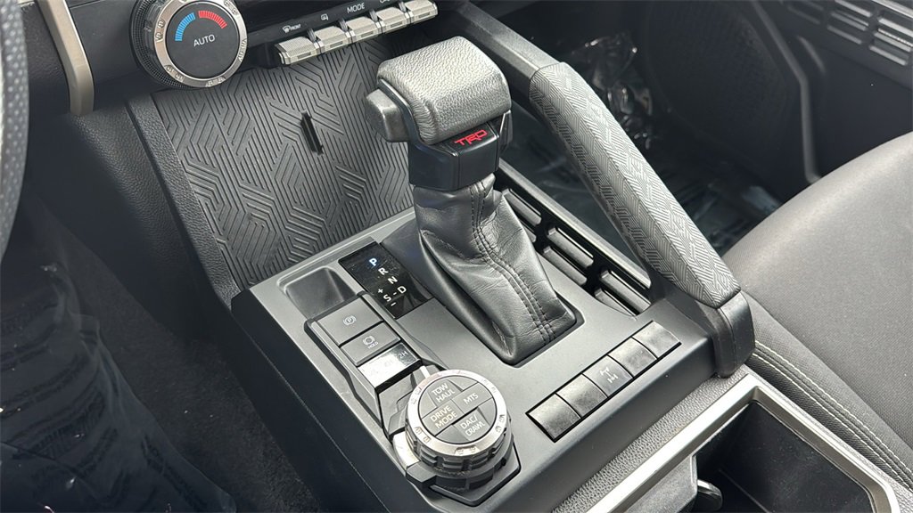 Used 2024 Toyota Tacoma TRD Off-Road image 37