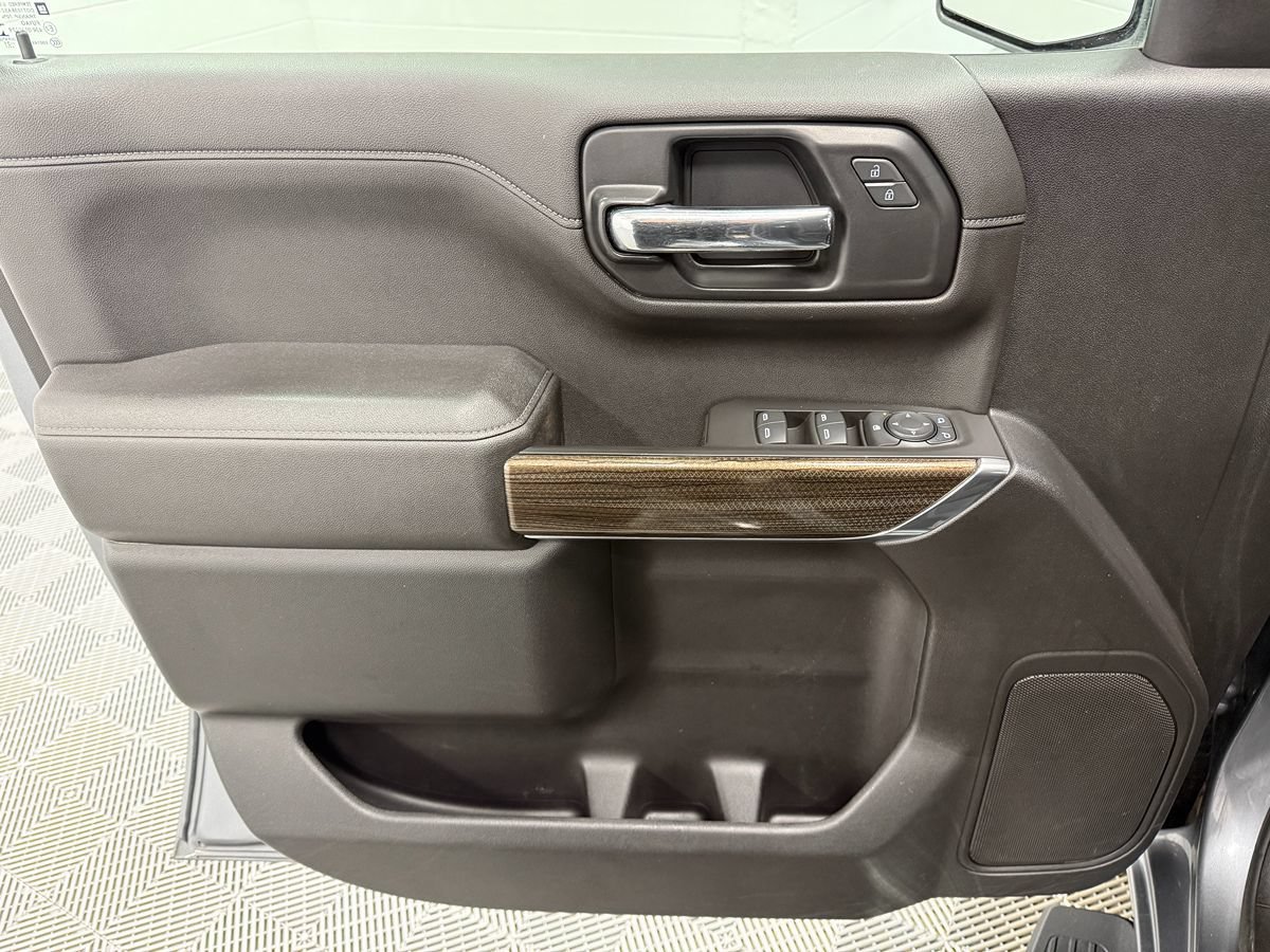 Used 2021 Chevrolet Silverado 1500 RST AWD/4WD image 11