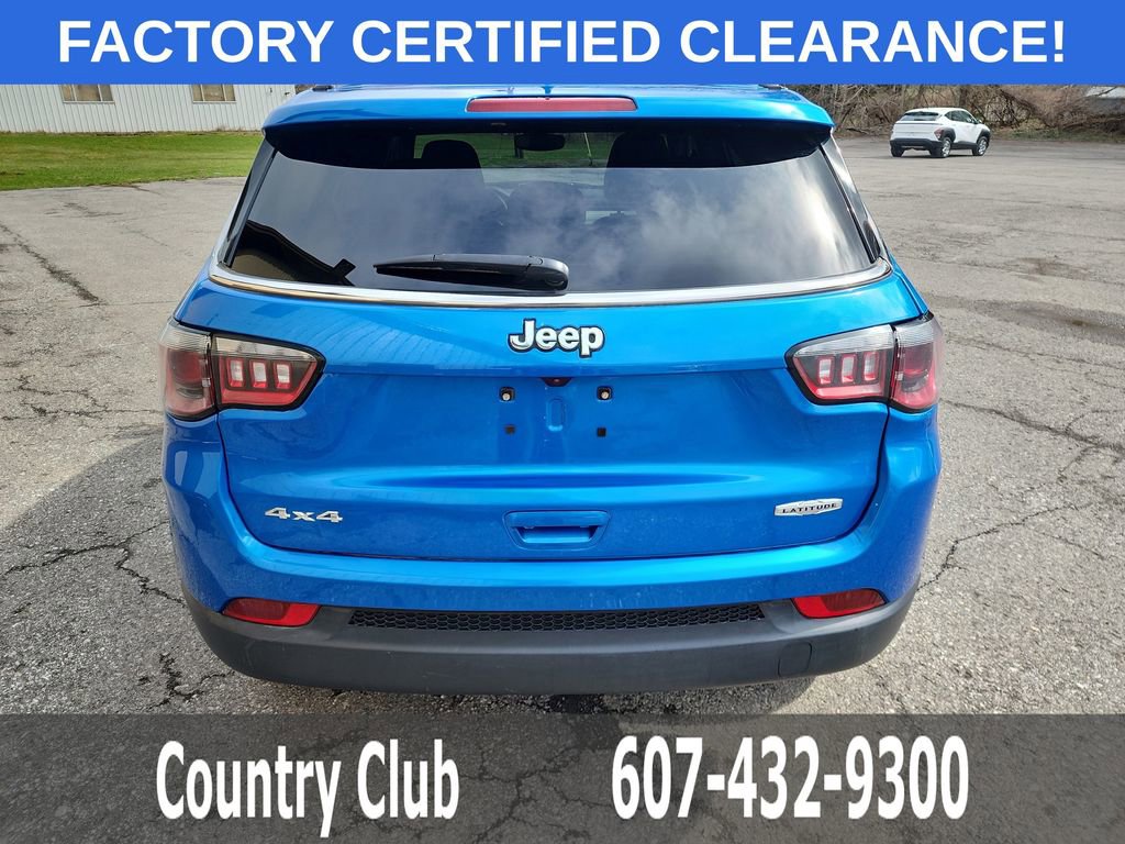 Used 2024 Jeep Compass Latitude w/ Convenience Group AWD/4WD image 7