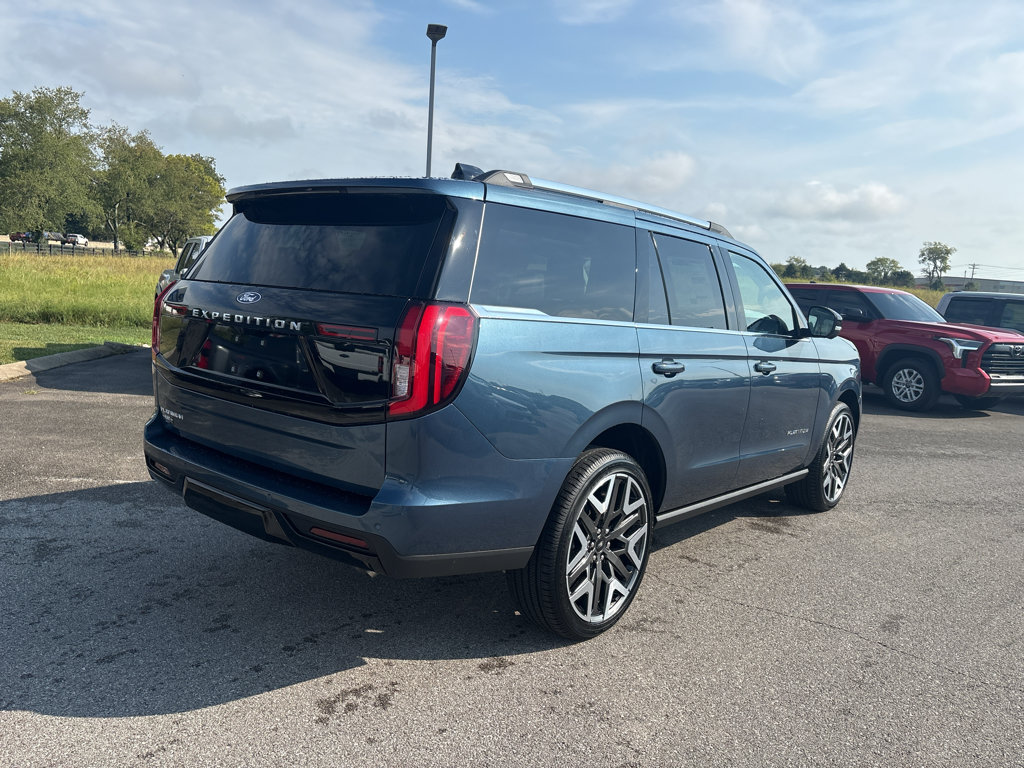 New 2027 Ford Expedition Platinum w/ Platinum Ultimate Package AWD/4WD image 5
