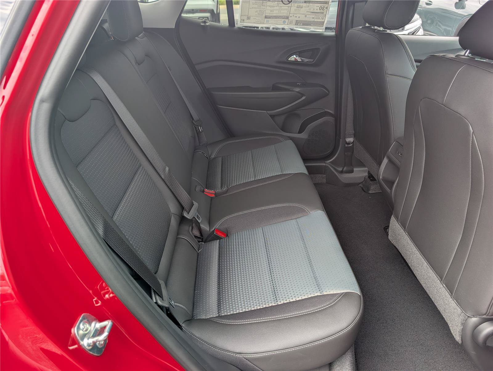 New 2026 Chevrolet Trax LT w/ Driver Confidence Package FWD image 8