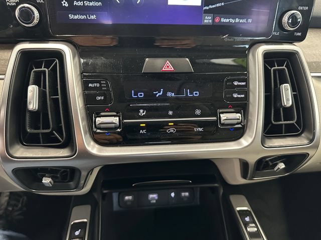 Used 2023 Kia Sorento EX FWD image 31