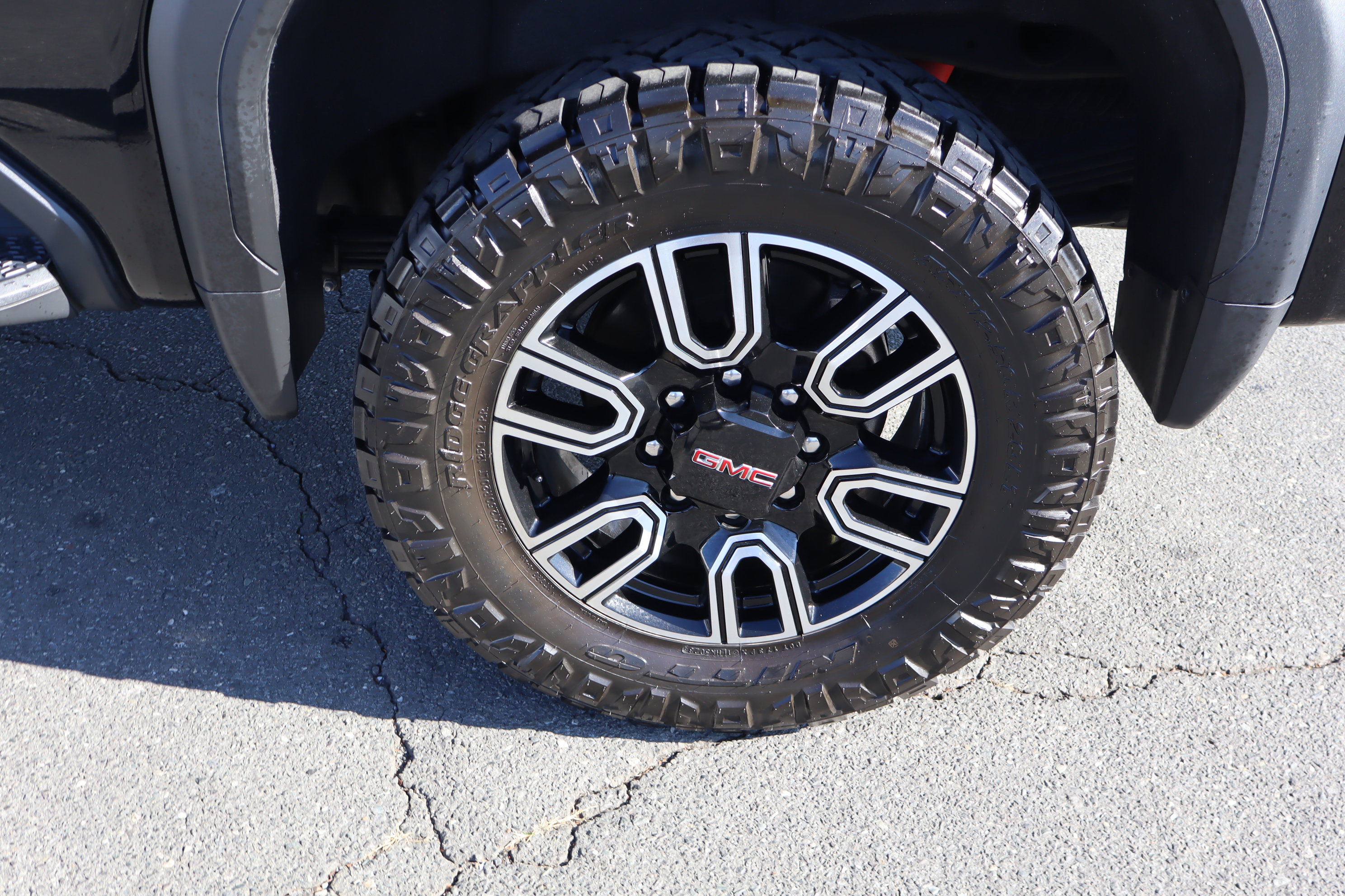 Certified 2023 GMC Sierra 2500 AT4 w/ AT4 Premium Plus Package image 42