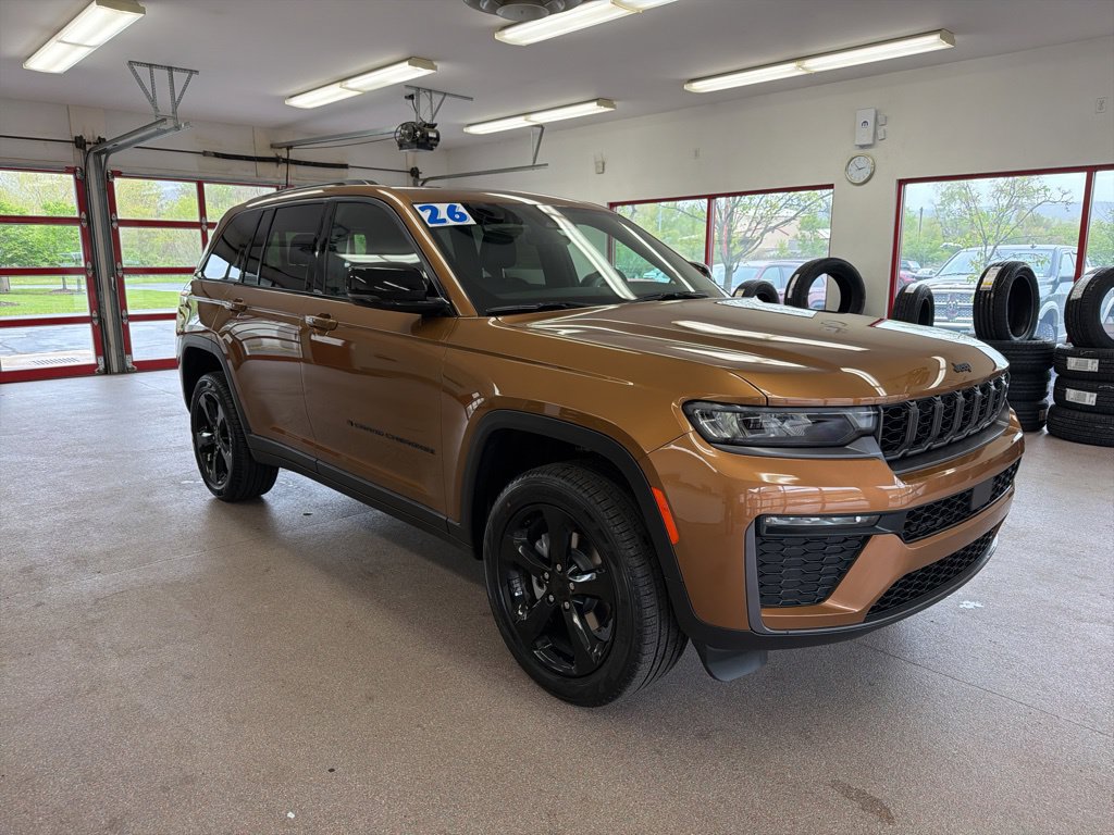New 2026 Jeep Grand Cherokee Limited w/ Limited Altitude Package AWD/4WD image 1