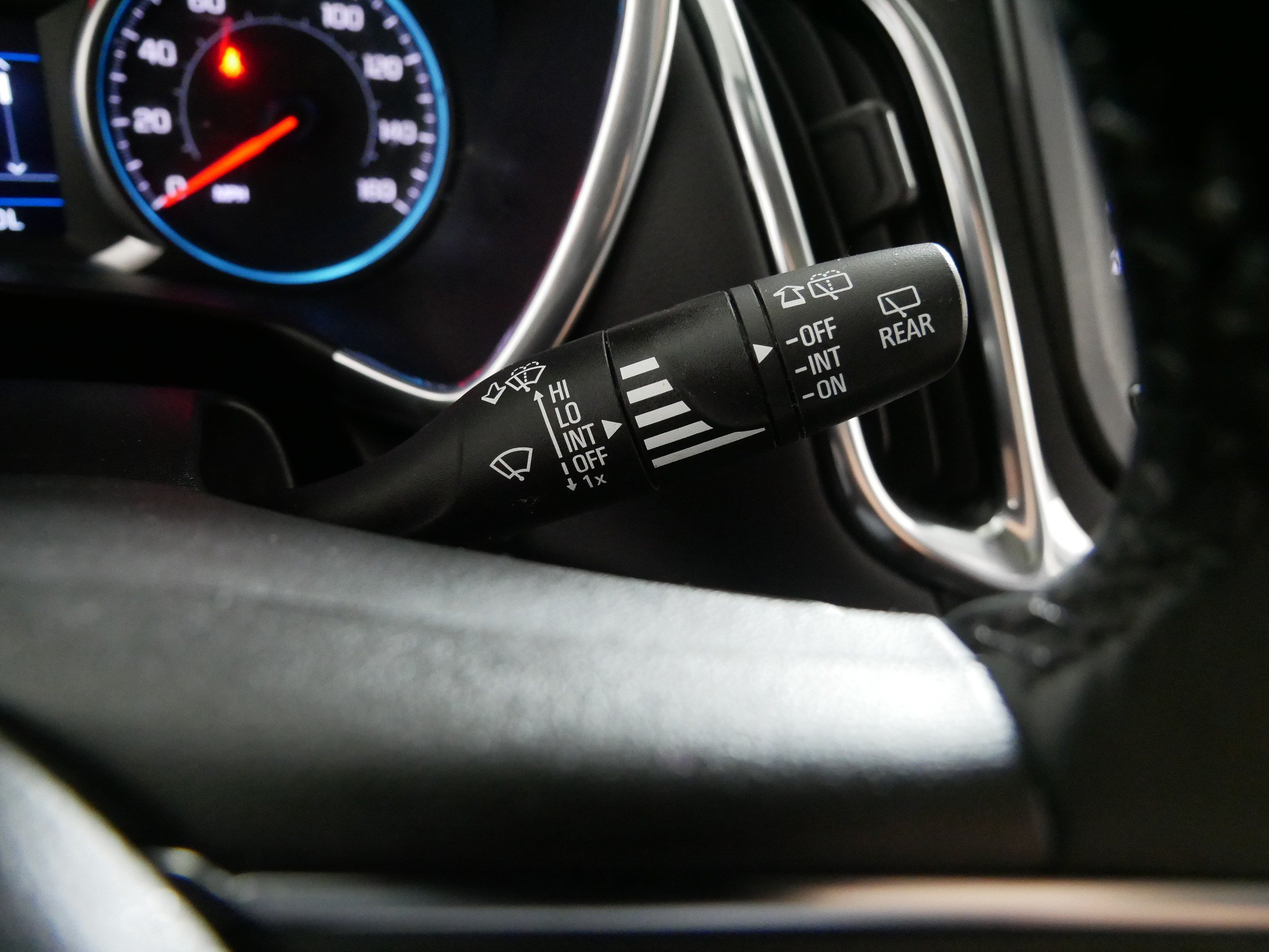 Used 2024 Chevrolet Equinox LT AWD/4WD image 31