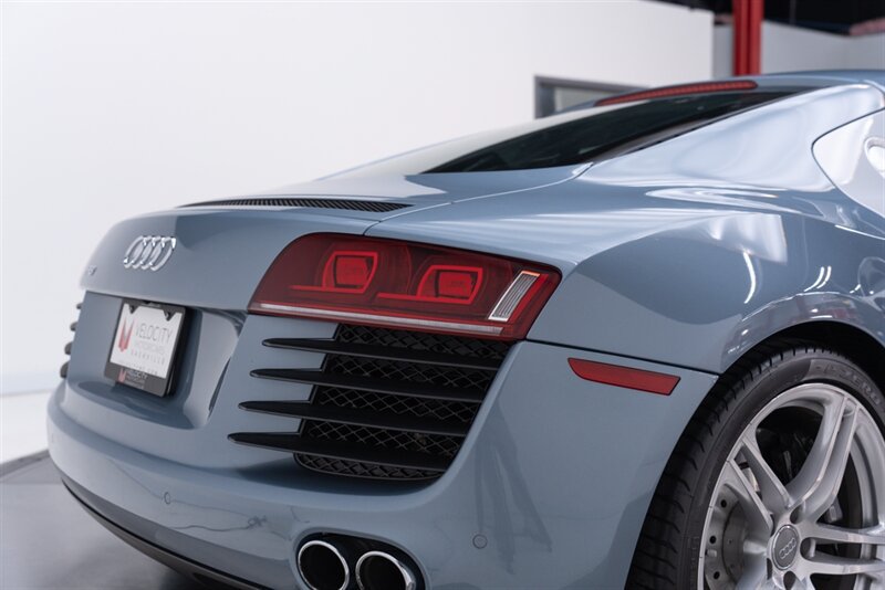 Used 2011 Audi R8 V8 AWD/4WD image 26