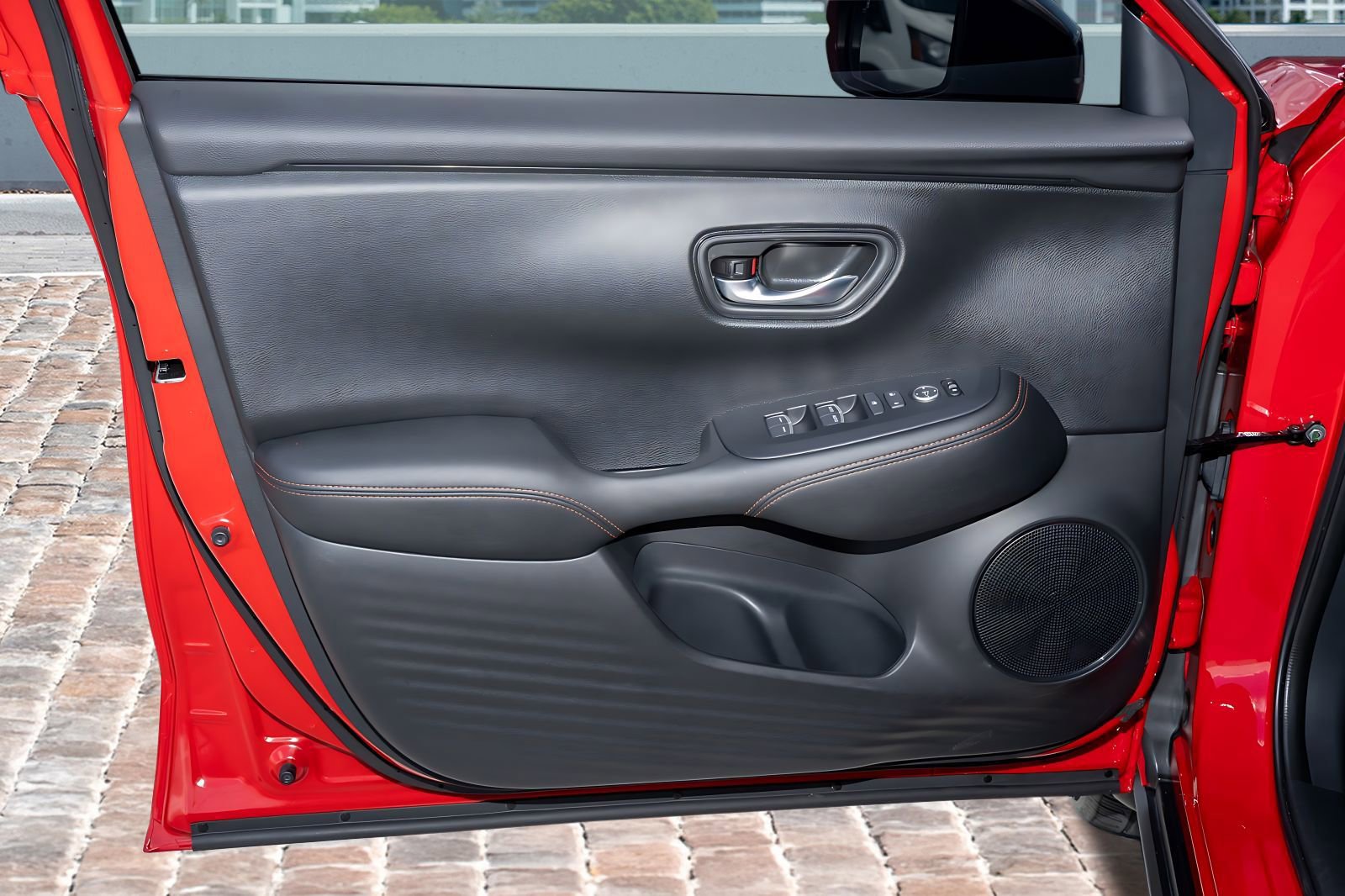 Certified 2025 Honda HR-V Sport image 11