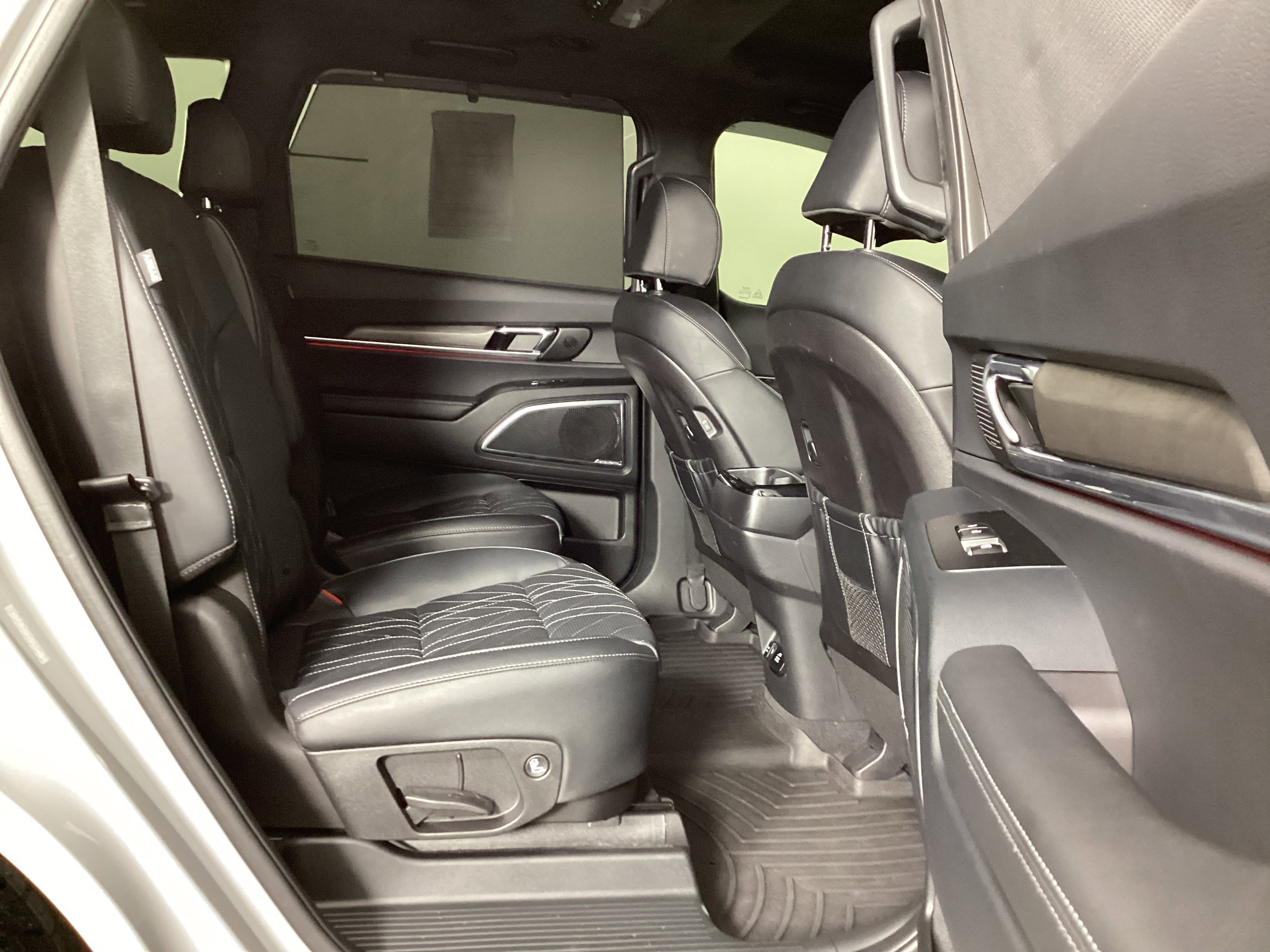 Used 2024 Kia Telluride SX Prestige X-Pro image 26