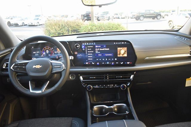 New 2026 Chevrolet Traverse LT w/ Driver Confidence Package image 3