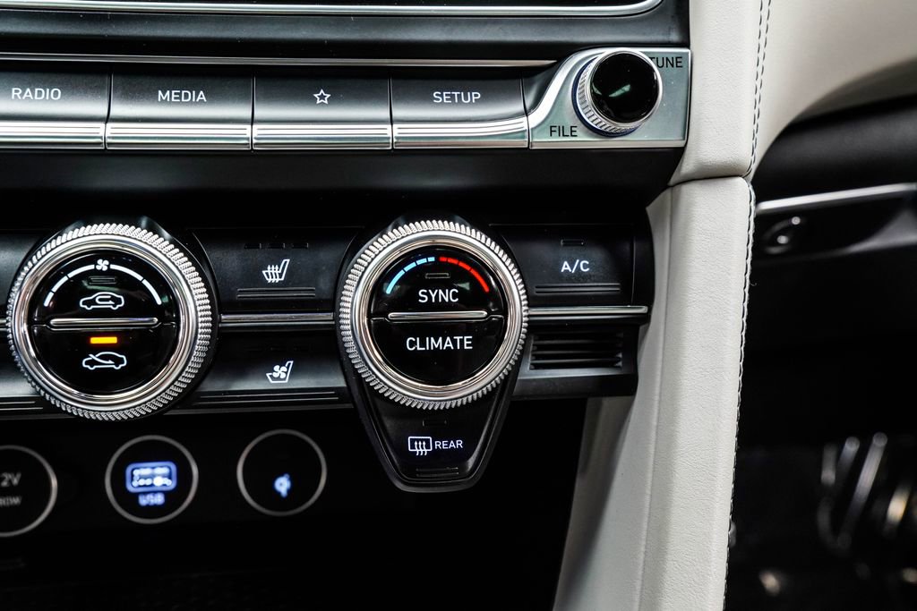 Used 2022 Genesis G70 3.3T w/ Sport Advanced Package RWD image 29