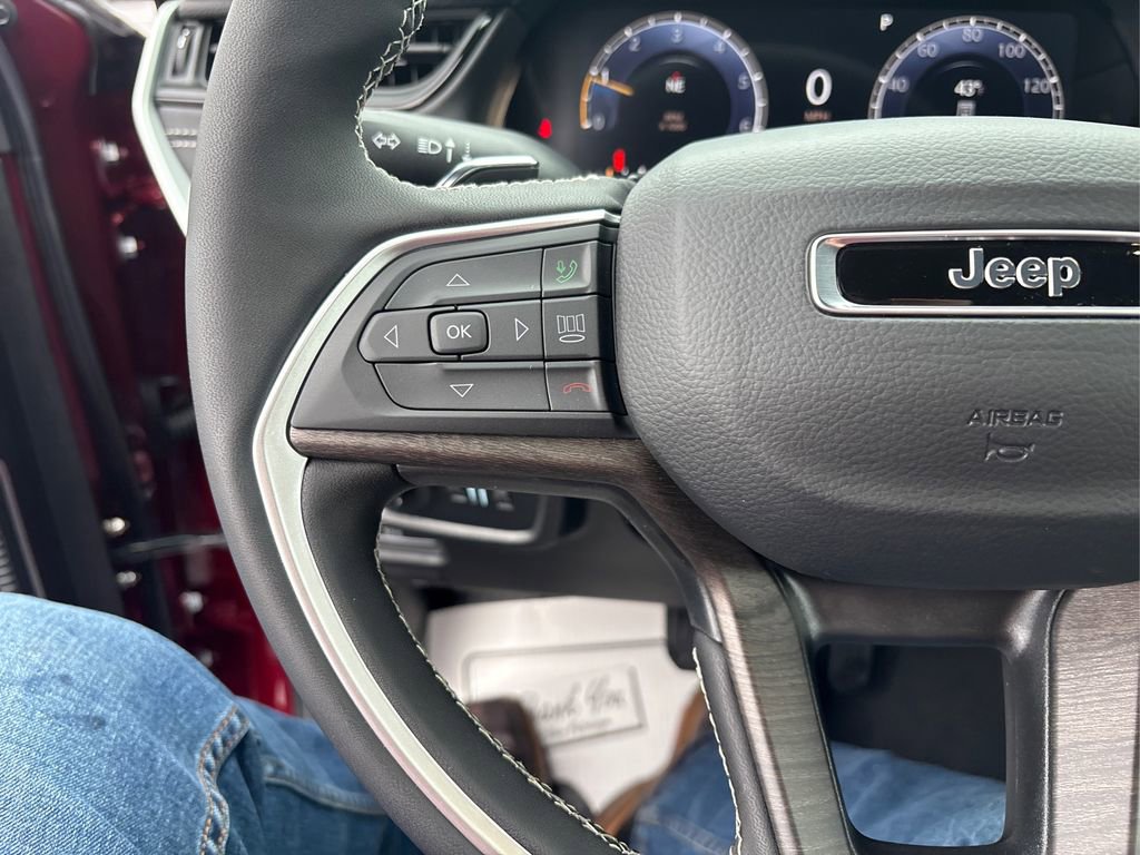 New 2026 Jeep Grand Cherokee L Limited w/ Limited Altitude Package image 25